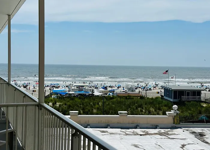 Days Inn By Wyndham Atlantic City Oceanfront-Boardwalk